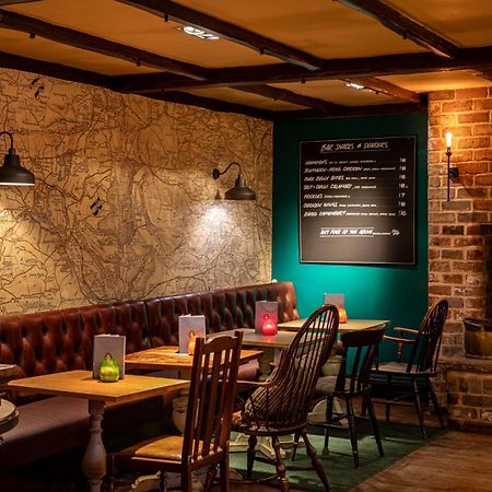 The Devonshire Arms Hotel Baslow Exterior foto